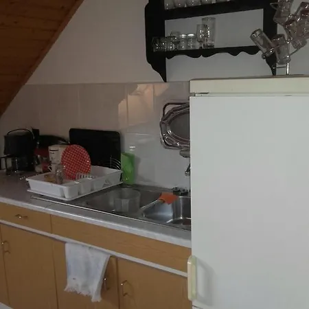 Anna Vendeghaz Balatonakali